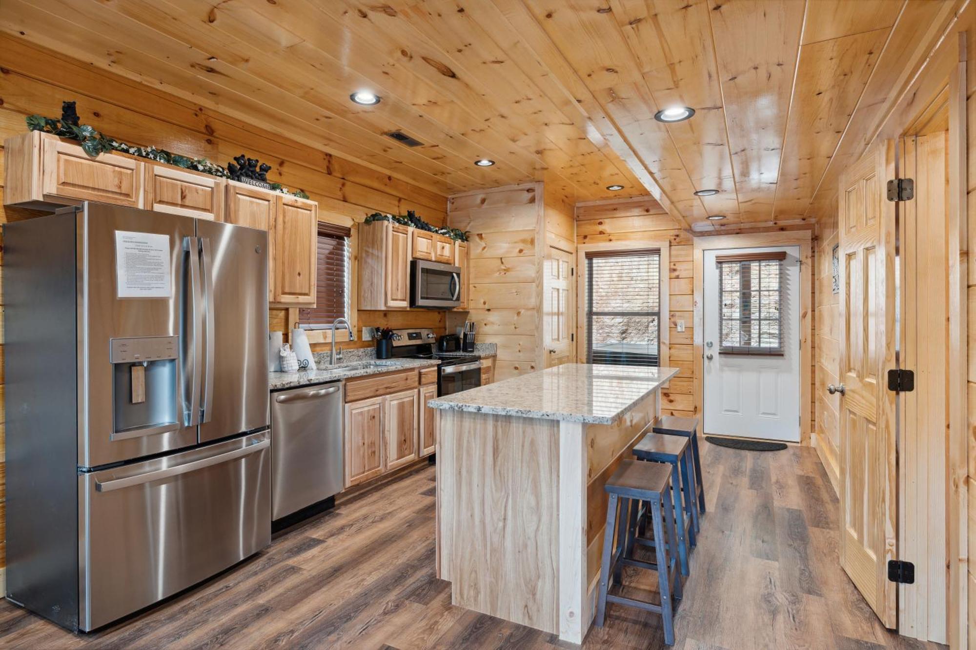 The 3 Bears Is A Newly Built 3 Bedroom Cabin Only 3 Minutes From The Parkway! Pigeon Forge Esterno foto